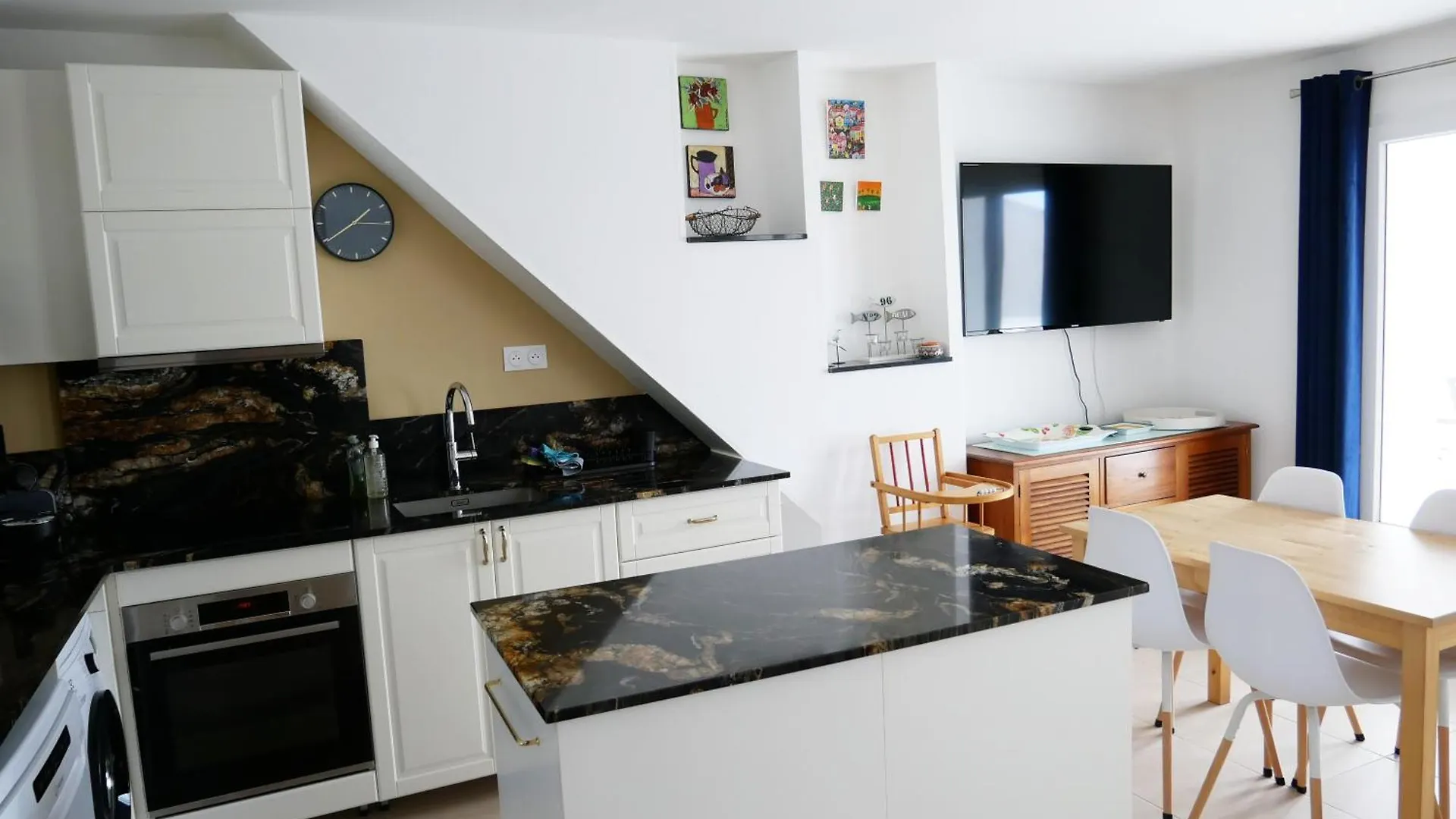 Right By The Sea • Les Embruns Apartment Martigues