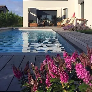 https://le-moulin-blanc.midi-pyreneeshotels.com